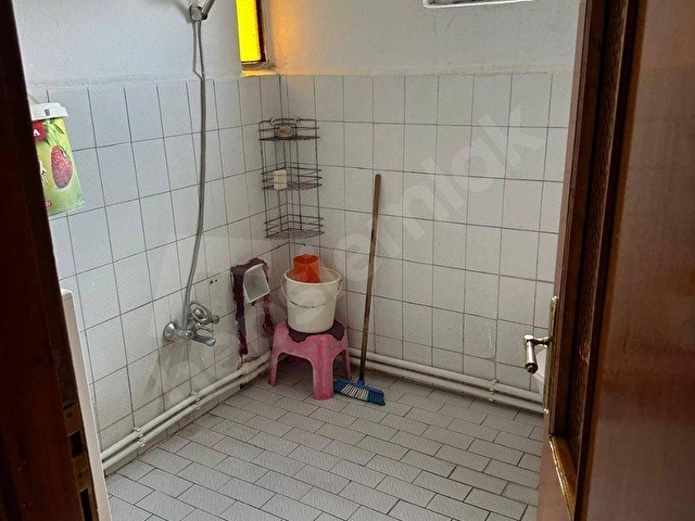 ÇARŞI İÇERİSİN DE SATILIK UYGUN FİYAT 3+1 DAİRE - Görsel 3