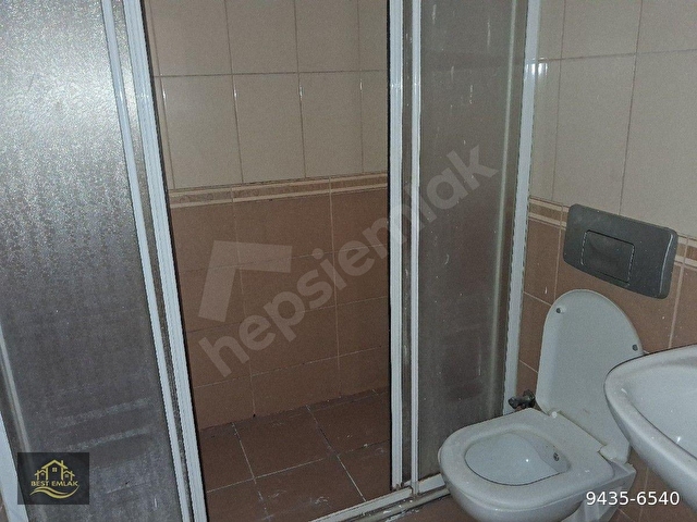 HATAY İSKENDERUN SÜLEYMANİYE MAH. ANA CADDE CEPHELİ KÖŞE KONUMLU BAKIMLI HASARSIZ 3+1 KİRALIK DAİRE - Görsel 15