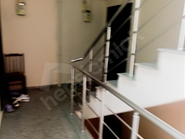 ÖZDEMİRDEN EŞYALI BALKONLU DENİZ MANZARALI 2+1 DAİRE - Görsel 26