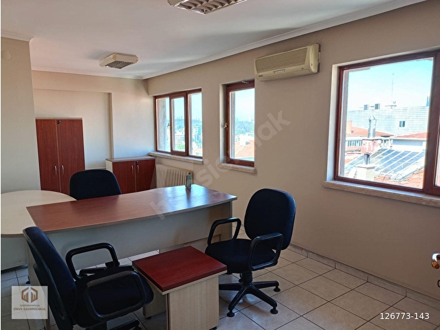 Kavaklıderede Kapalı Otoparklı , Asansörlü , Ankara Manzaralı Daire/Ofis Satılık