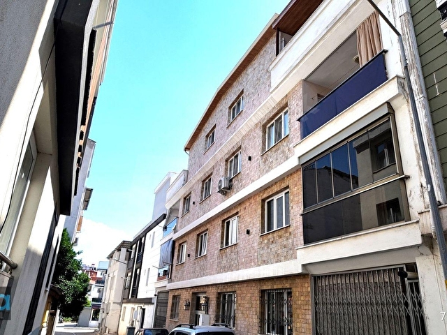 AYDIN EFELER GİRNE MH. KAPALI MUTFAKLI ARA KAT 2+1 KİRALIK DAİRE