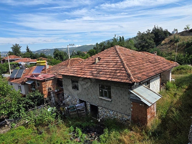 SATILIK BAHÇELİ MÜSTAKİL ESKİ KÖY EVİ - Görsel 22