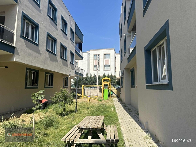 ÇÖZÜM EMLAKTAN MURADİYEDE SİTE İÇİNDE KARANLIKSIZ 2+1 DAİRE - Görsel 4