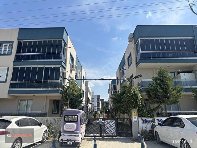 ÇÖZÜM EMLAKTAN MURADİYEDE SİTE İÇİNDE KARANLIKSIZ 2+1 DAİRE - Görsel 5