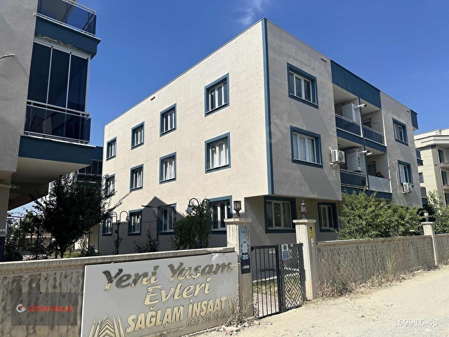 ÇÖZÜM EMLAKTAN MURADİYEDE SİTE İÇİNDE KARANLIKSIZ 2+1 DAİRE