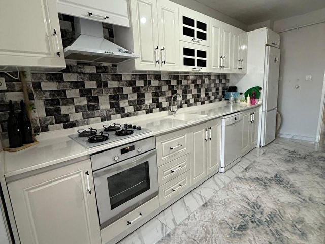 BEYAZ ŞEHİR İÇİ FULL YAPILI DAİRE - Görsel 7
