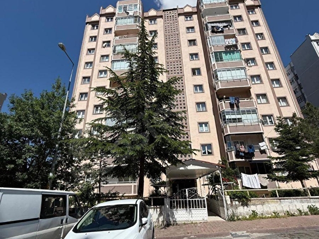 BEYAZ ŞEHİR İÇİ FULL YAPILI DAİRE