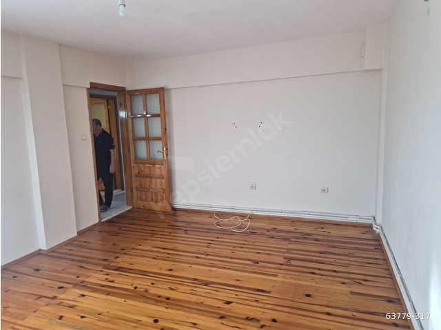 BORNOVA İNÖNÜ MAHALLESİNDE 3+1 - Görsel 16