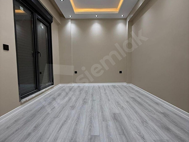 BÜYÜKÇEKMECE CELALİYEDE SATILIK 7+1 TRİBLEX İKİZ VİLLALAR - Görsel 17