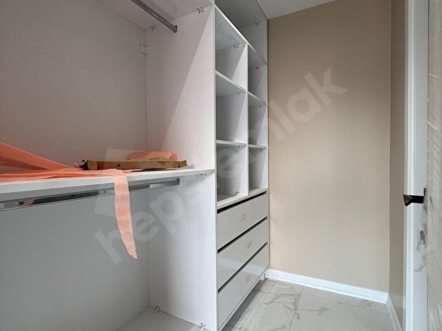 BÜYÜKÇEKMECE CELALİYEDE SATILIK 7+1 TRİBLEX İKİZ VİLLALAR - Görsel 10