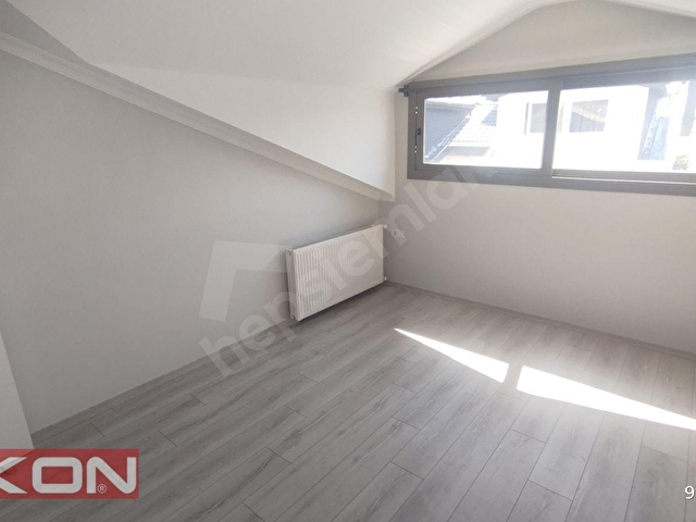 İLKONDAN MERKEZİ KONUMDA SATILIK 2+1 FIRSAT ÇATI DUBLEKS DAİRE - Görsel 18