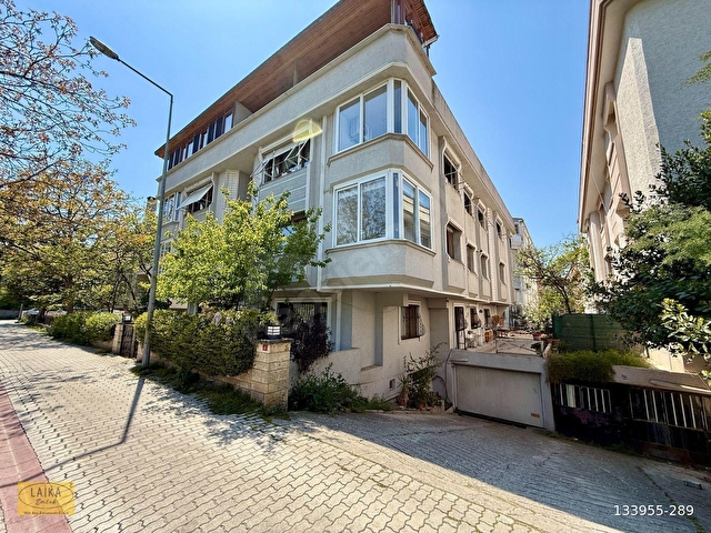 Laika Emlaktan Masrafsız Boş 160m² 3+1 Hemen Taşın