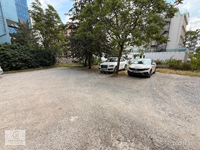 GÜFTE CADDESİNDE 3+1 EŞYALI AÇIK OTOPARKLI MERKEZİ KONUMDA OFİS - Görsel 28