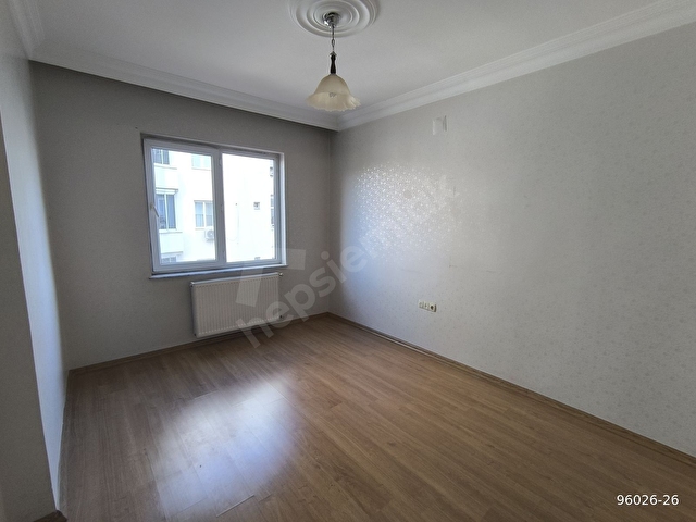 YEDİTEPE MAHALLESİNDE ULTRA LÜX BAKIMLI KİRALIK 4+1 DAİRE - Görsel 9