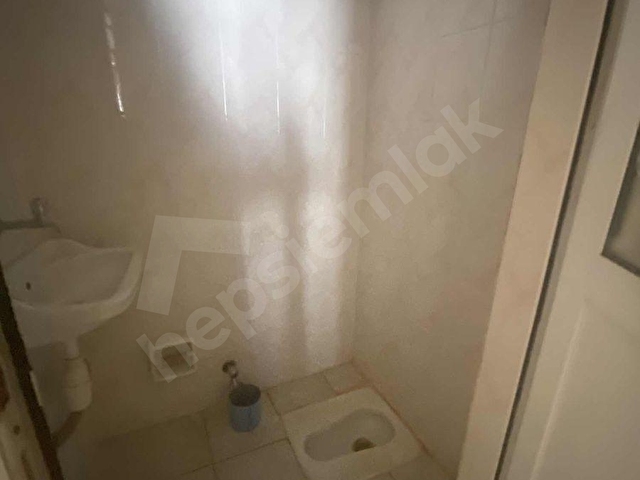 BUCA ÇİFTÇİ PETROL YAKINI KİRALIK DOĞALGAZLI 3+1 ARAKAT DAİRE - Görsel 5
