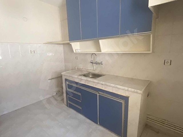BUCA ÇİFTÇİ PETROL YAKINI KİRALIK DOĞALGAZLI 3+1 ARAKAT DAİRE - Görsel 9
