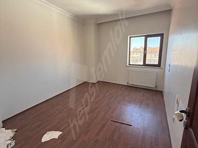 ÇARŞI MERKEZDE KİRALIK DAİRE 3+1 GENİŞ DAİRE - Görsel 8
