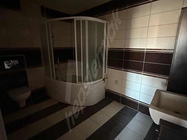 ÇARŞI MERKEZDE KİRALIK DAİRE 3+1 GENİŞ DAİRE - Görsel 23