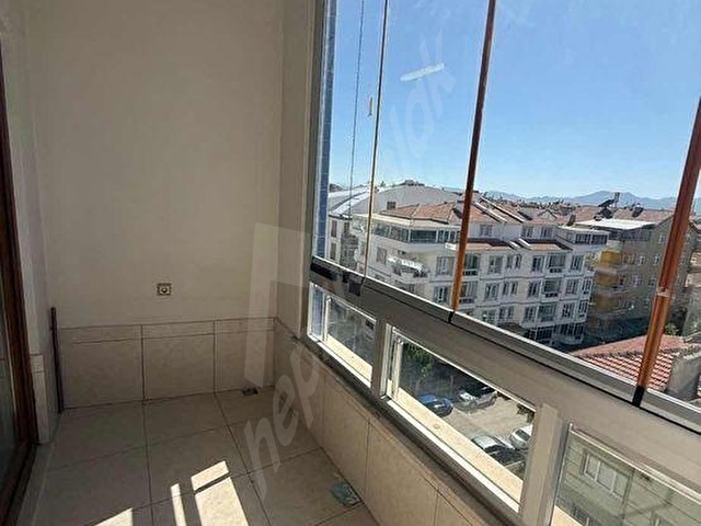 ÇARŞI MERKEZDE KİRALIK DAİRE 3+1 GENİŞ DAİRE - Görsel 12