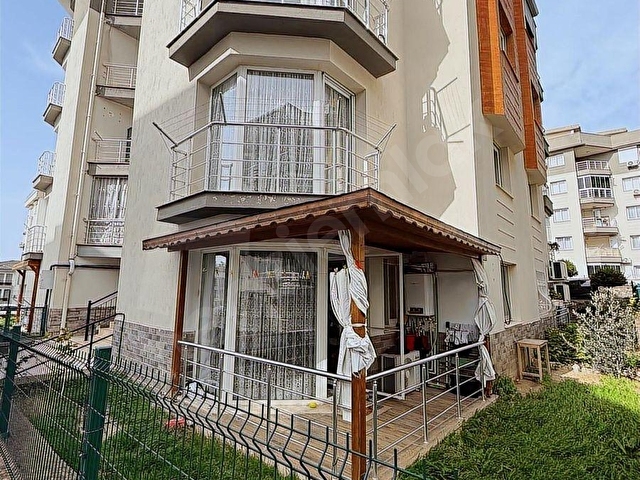 DEĞERMENDERE MAH. SİTE İÇERİSİNDE BAHÇE KATI SATILIK 1+1 DAİRE