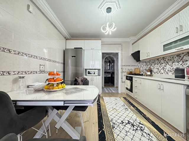 GÜNEŞ EMLAKTAN ASANSÖRLÜ 3+1 1.KOT BATI CEP. YAPILI DAİRE - Görsel 4