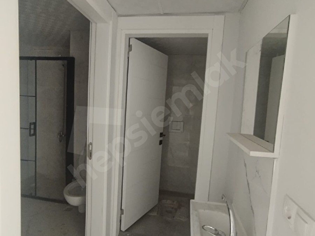 Sahibinden kiralık doğu ve güney cepheli sıfır daire - Görsel 7