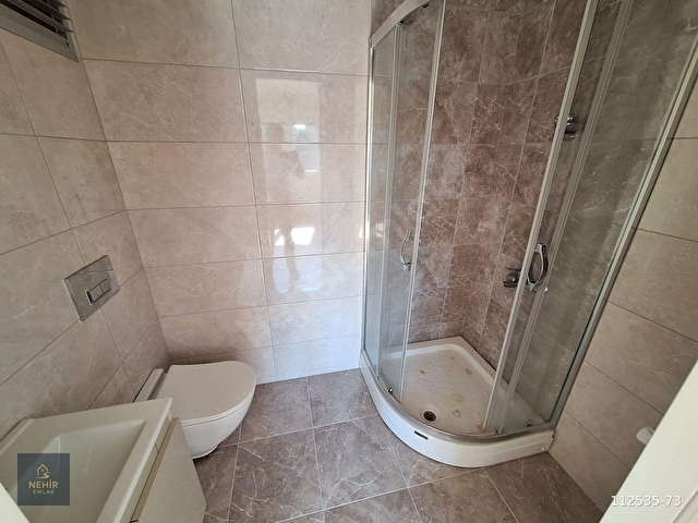 KARTAL YAKACIKTA 5 YAŞINDA,NEZİH SİTEDE,EBEVEYN BANYO,MANZARALI - Görsel 24