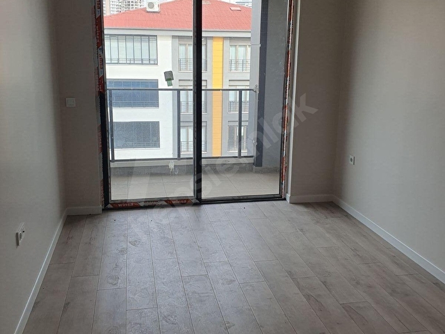 BAHÇELİEVLER MAHALLESİNDE CADDE ÜSTÜ SATILIK 1+1 LÜKS DAİRE - Görsel 26