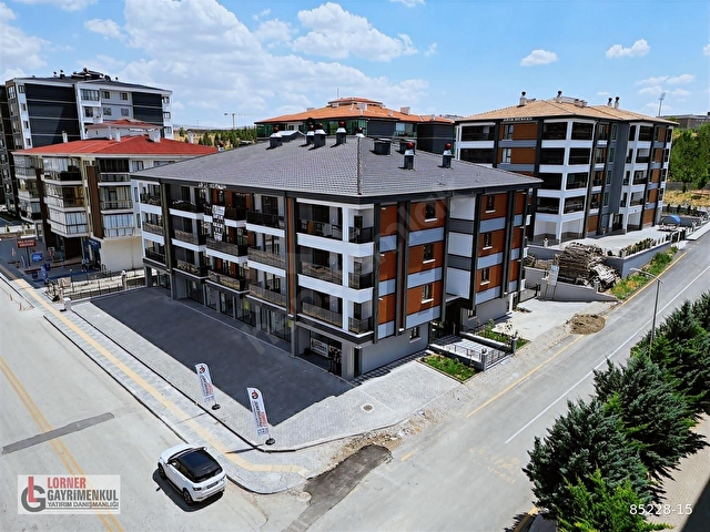 BAHÇELİEVLER MAHALLESİNDE CADDE ÜSTÜ SATILIK 1+1 LÜKS DAİRE - Görsel 2