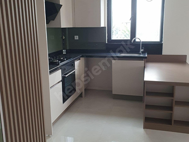 BAHÇELİEVLER MAHALLESİNDE CADDE ÜSTÜ SATILIK 1+1 LÜKS DAİRE - Görsel 16
