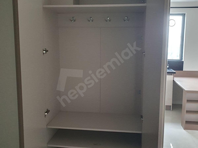 BAHÇELİEVLER MAHALLESİNDE CADDE ÜSTÜ SATILIK 1+1 LÜKS DAİRE - Görsel 12