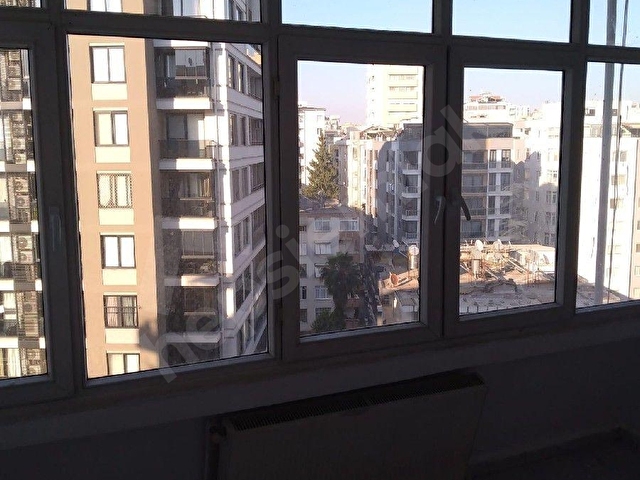 Bulvar Üzerinde Geniş Daire Kiralıktır - Görsel 26
