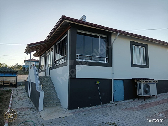 517 M2 ARSA İÇERİSİNDE EŞYALI SATILIK LÜKS VİLLA