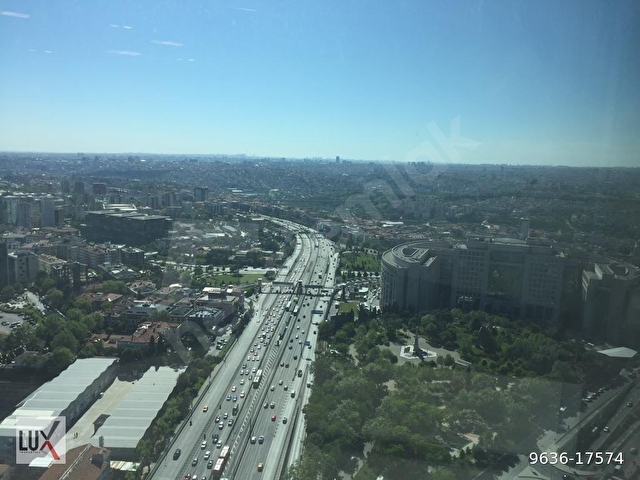 Nurol Tower Satış Ofisinden Manzaralı Birleştirilebilir Ofis / LUX - Görsel 6