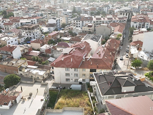SELÇUK ZAFER MAHALLESİNDE 3 KAT İMARLI 279 M2 ARSA - Görsel 9