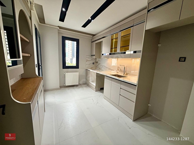 ERGUVAN CAD. DÜŞÜK KATLI ULTRA LÜKS 2+1 K.MUTFAK SATILIK DAİRE - Görsel 3