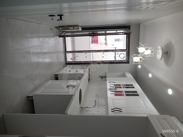 Sefaköy G.T Mh. Satılık Çatı Dubleksi Daire 4+2, Metrobüs Yakın - Görsel 6