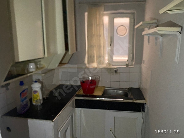 VALİDE ATİKTE 1+1 ÇARŞIYA YAKIN DAİRE - Görsel 5