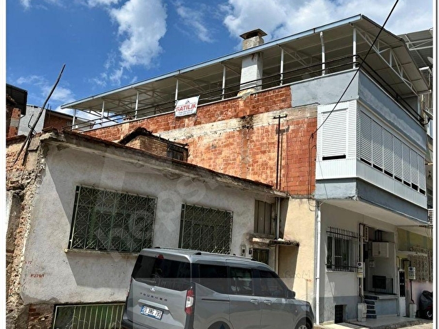 MERKEZDE BAHÇELİ 2 KATLI ORDU CADDESİNE YAKIN DOĞALGAZLI MÜSTAKİL