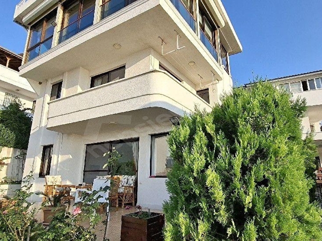 HATAY ARSUZ PİRİNÇLİK MAH PAMİR SİTESİ SATILIK 356 M2 ULTR LÜKS TRİPLEKS VİLLA - Görsel 16