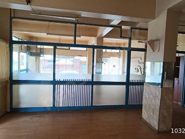 Küçükçekmece Köşe Başı Kiralık Dükkan 90m² - Görsel 20