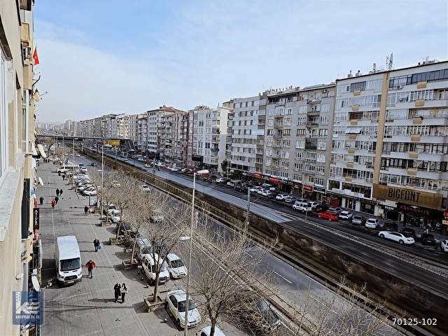 SİVAS CADDESİ TAMAMEN YENİLENMİŞ KİRALIK DAİRE - Görsel 17
