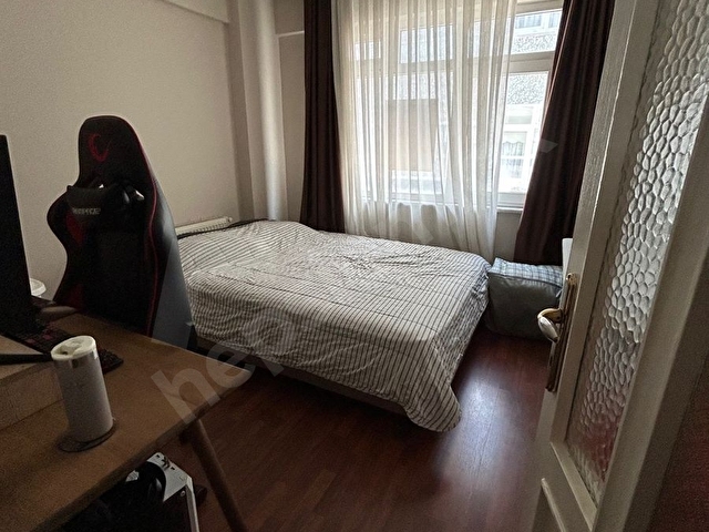Göktuğ emlaktan merkezi konumda ara kat satılık çift cepheli daire - Görsel 8