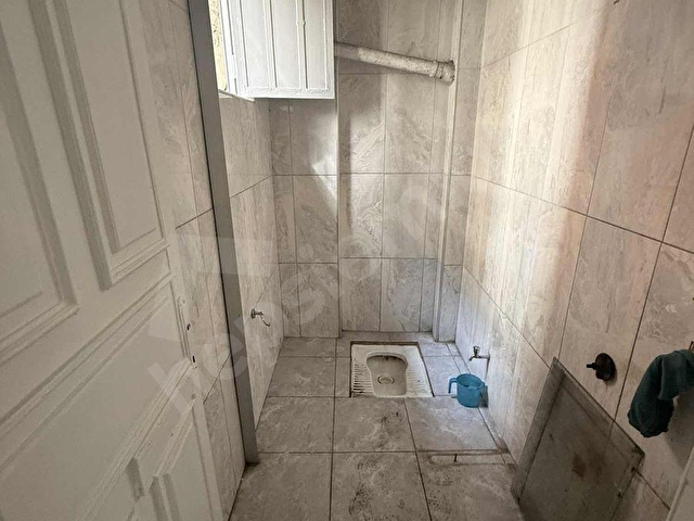 Cadde Üzeri 470 m² Net 3 Katlı & Bahçeli Kurumsala Uygun Ticari - Görsel 11