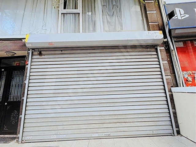 ÇEKMEKÖY ŞAHİNBEY CADDESİ ARKA PARALEL SATILIK 220m2 DÜKKAN