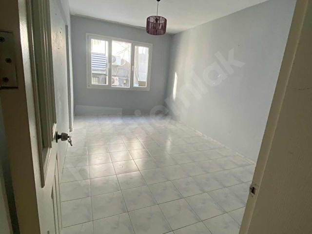 LAÇİNDEN BUCA KOZAĞAÇ MAHALLESİNDE KLASİK 2+1 DAİRE - Görsel 21