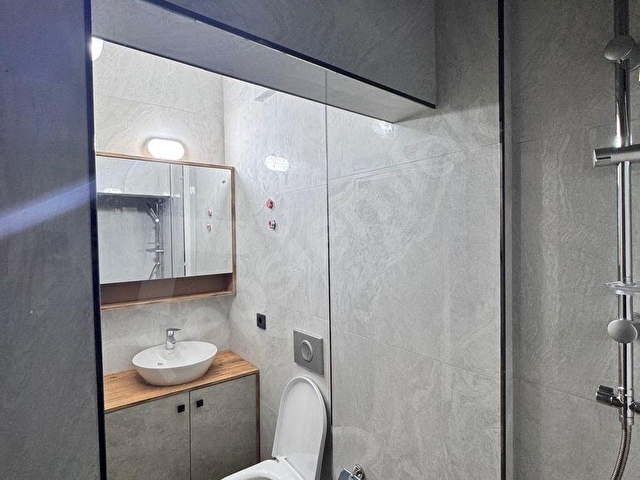 Hisar mahallesinde deniz manzaralı havuzlu full eşyalı 3 + 1 villa - Görsel 5