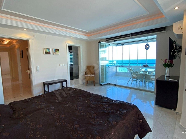 ALANYANIN EN İYİ 3+1 SATILIK PENTHOUSE FUL DENİZ VE KALE MANZARALI - Görsel 16