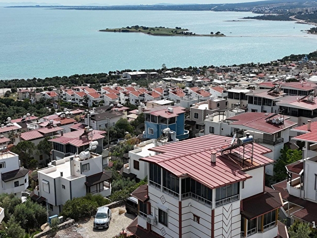 Akbükte Full Deniz Ve Ada Manzaralı Köşe Konum Lüks Villa - Görsel 3