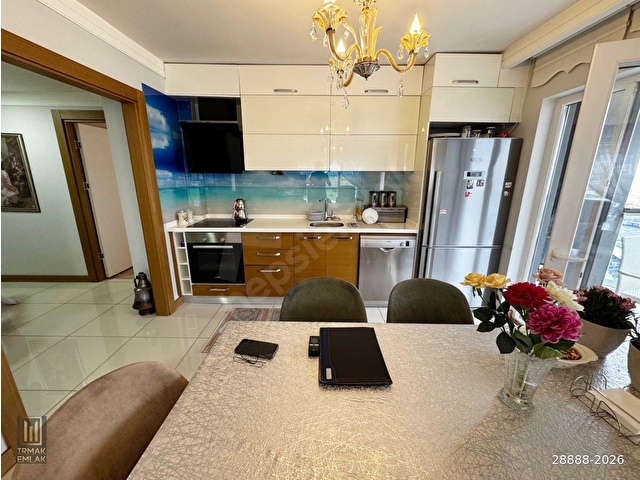 Bağlıca Satılık 7/24 Fiziki Güvenlikli Sitede Kapalı Otoparklı 2+1 Daire - Görsel 2